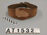 藏品(男子束腹木片環帶)的圖片